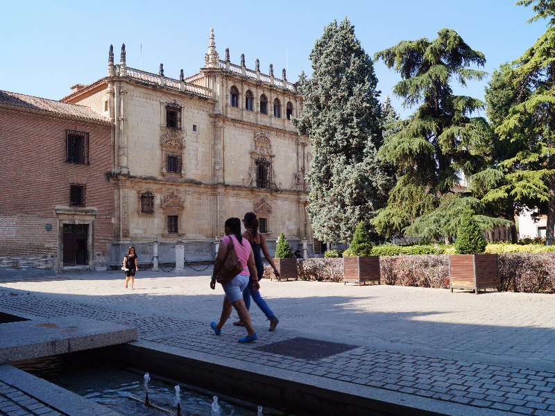 Fachada de la Universidad de Alcalá