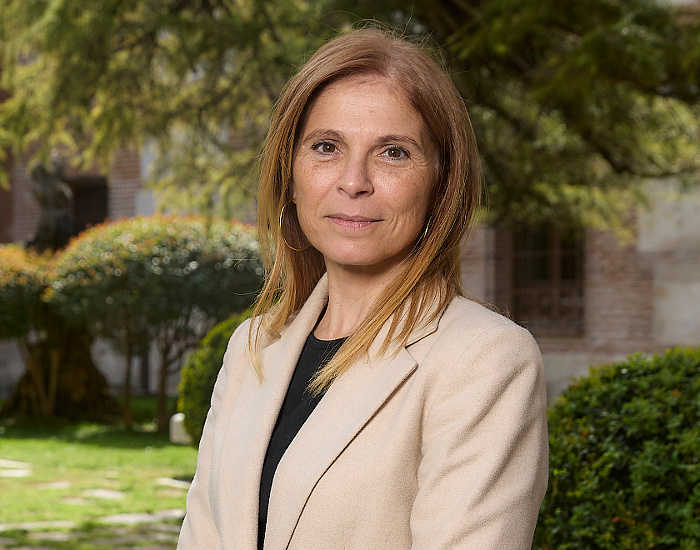 Dra. Dña. Mª Lourdes Jiménez Rodríguez